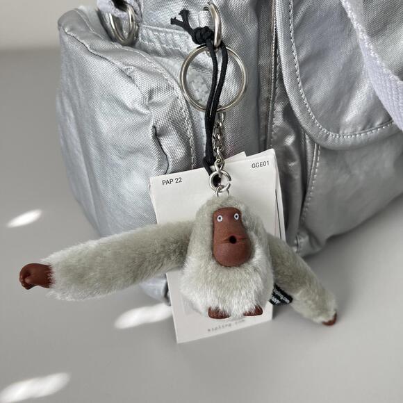 Kipling Felix Large Handbag in Metallic Silver NWT Slightly Defective - Picture 6 of 6